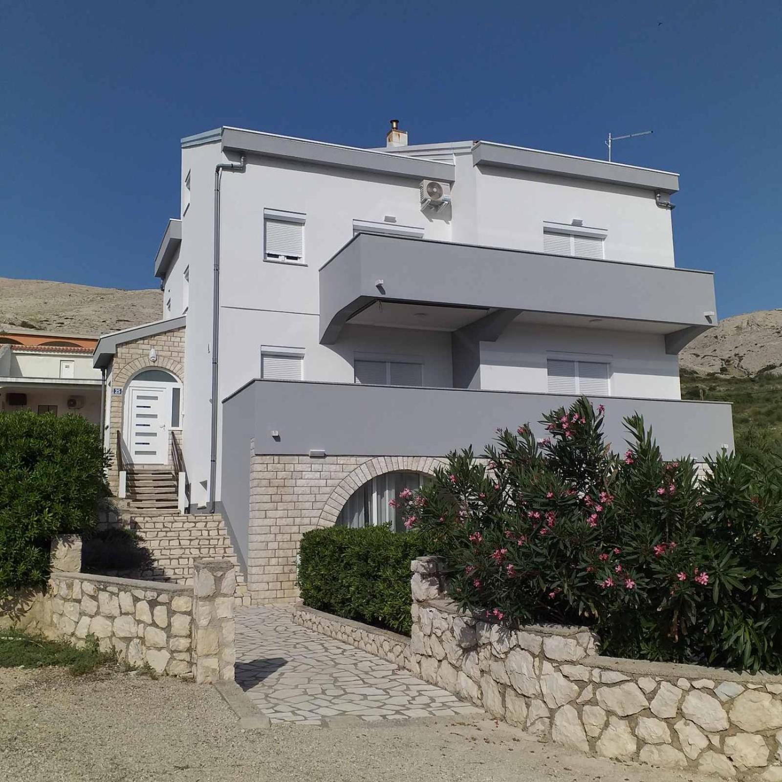 Apartmani Salus Pag Town Exterior photo